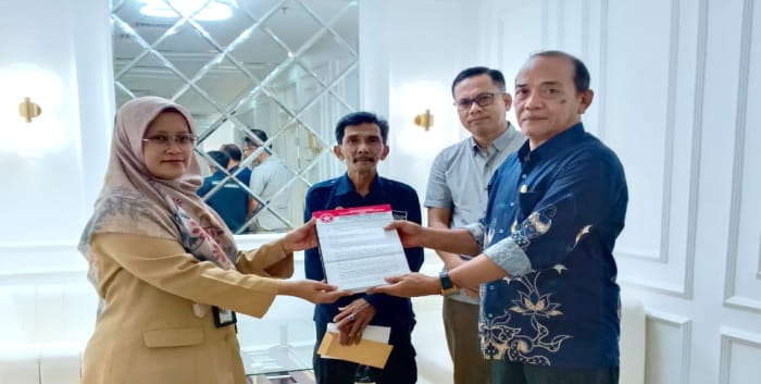 Ketua Umum Asosiasi Wartawan Demokrasi Indonesia (AWDI), Budi Wahyudin Syamsu dalam laporan kegiatan tahunan organisasi ke Kementerian Dalam Negeri Republik Indonesia (Kemendagri) menjelaskan bahwa kegiatan tahunan yang dilaporkan meliputi berbagai progra