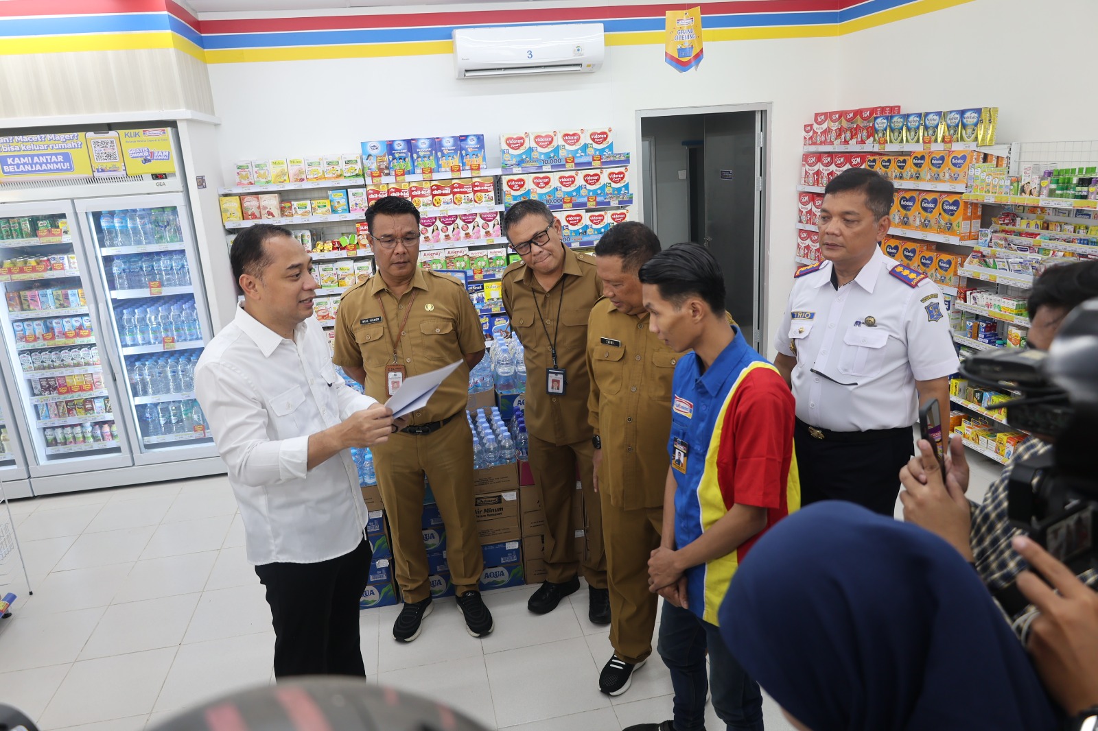 Wali Kota Eri juga menekankan pentingnya penggunaan alat elektronik untuk pencatatan transaksi parkir guna mencegah manipulasi dan pungutan liar | MMP | dok pemkot
