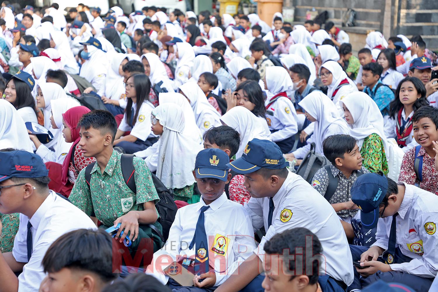 Pemeriksaan Kesehatan Gratis (PKG) di sekolah Surabaya menyasar anak usia 7-17 tahun, yang berarti sekitar 242.110 siswa dari berbagai jenjang pendidikan akan menjadi sasaran program ini I MMP I dok 