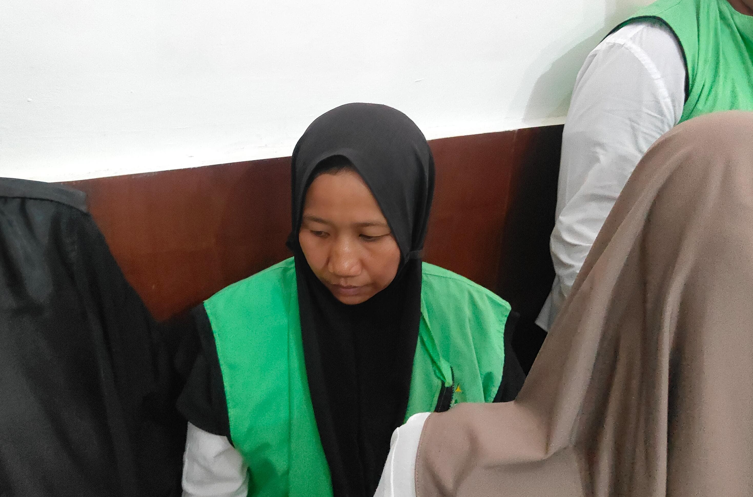 Terdakwa Hermin dilaporkan oleh Puspita Titi Lestari, pemilik Toko Emas Novita, atas dugaan manipulasi pencatatan dan penjualan emas milik pelanggan, yang mengakibatkan kerugian mencapai Rp 948 juta | MMP | Totok Prastyo
