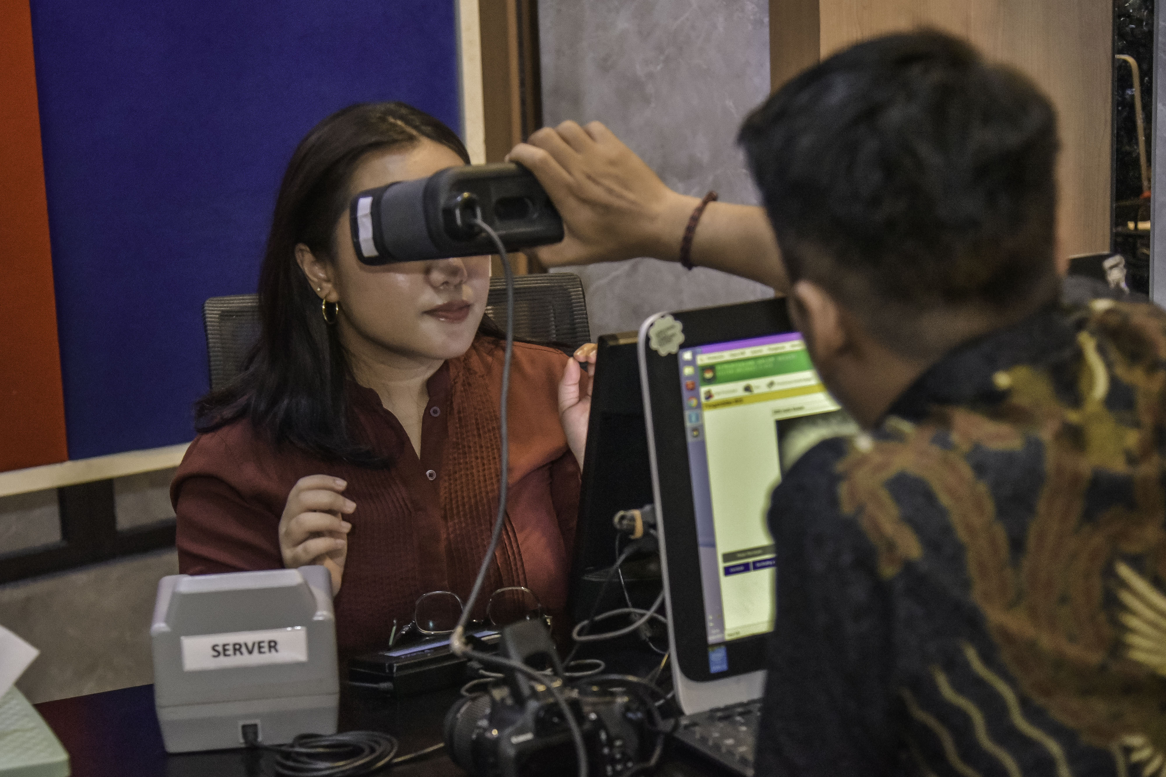 Tertib Adminduk juga mempermudah berbagai layanan publik lain, mulai dari pembuatan Surat Izin Mengemudi (SIM), layanan BPJS, hingga akses perbankan | MMP | dok pemkot
