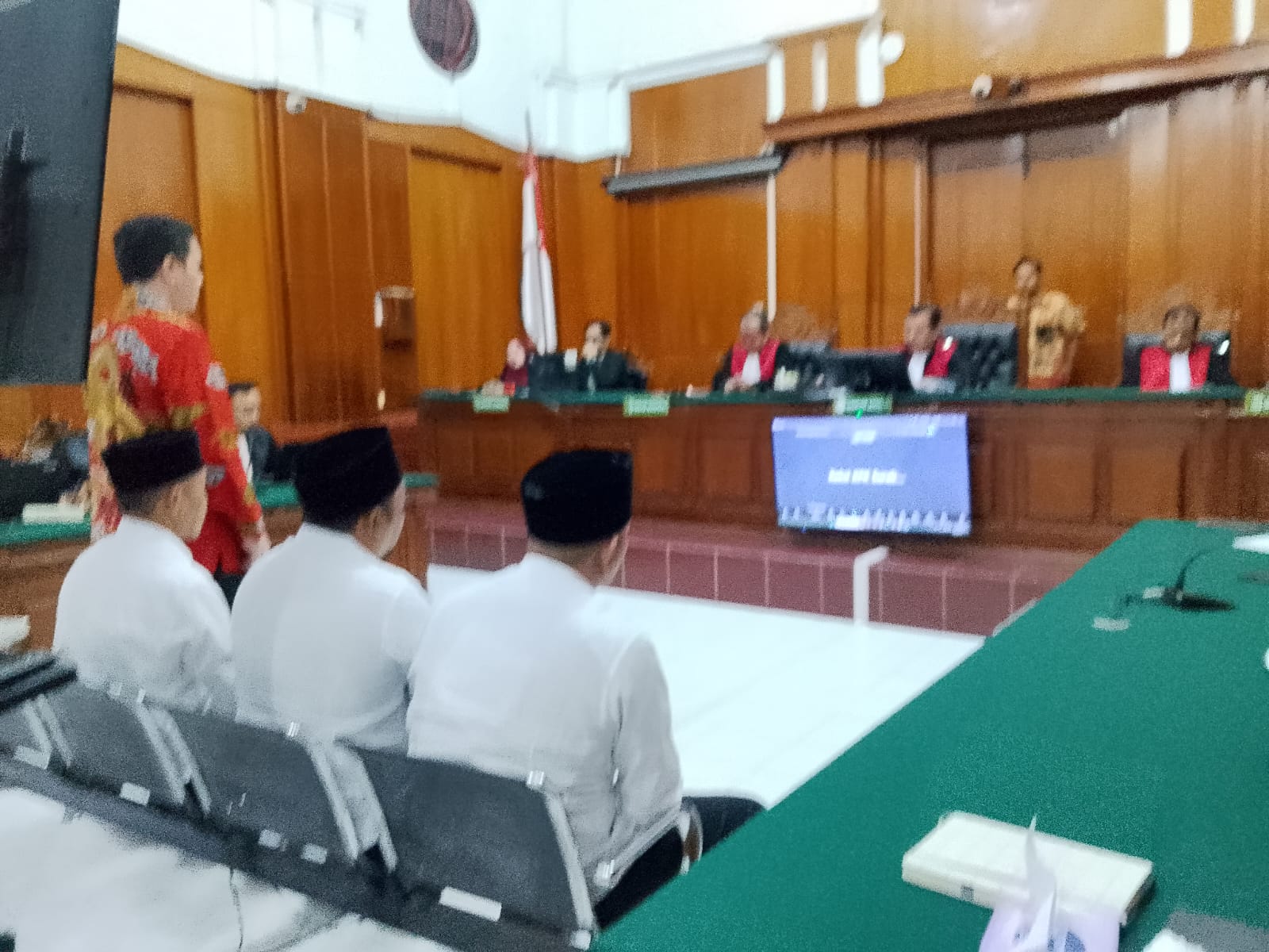 Majelis hakim menjatuhkan hukuman kepada Jodi berupa pidana penjara selama 2 tahun 4 bulan serta denda Rp50 juta subsider 50 hari kurungan. Vonis yang sama juga dijatuhkan kepada Hasanuddin. Sementara itu, dua terdakwa lainnya, Sukar dan Wawan Kristiawan,